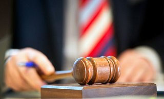 2024 wurden deutlich mehr Immobilien in Deutschland zwangsversteigert (Archivbild) - Daniel Naupold/dpa