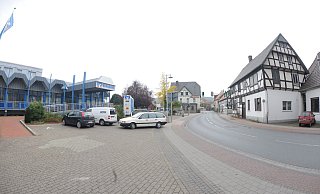 Die B 65 schlängelt sich durch den Pr. Oldendorfer Stadtkern. - Joern Spreen-Ledebur