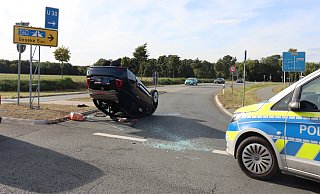 Der Unfall ereignete sich am Montagnachmittag im Kreisverkehr an der Geseker Straße in Büren. - Kreispolizeibehörde Paderborn