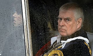 Prinz Andrew zieht sich weiter aus dem Königshaus zurück. - Toby Melville/Pool Reuters/dpa