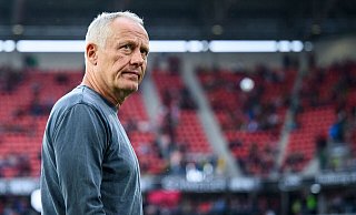 Bedauert die Nichtnominierung von Matthias Ginter: Freiburg-Coach Christian Streich. - Tom Weller/dpa