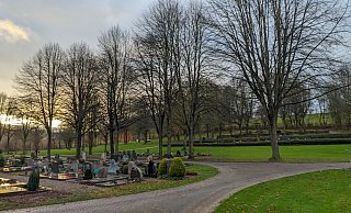 Viel Wiese, wenig Grab: Der Westfriedhof Höxter in Lütmarsen. Hier werden wohl ab April keine neuen Bestattungen durchgeführt. - Moritz Räker