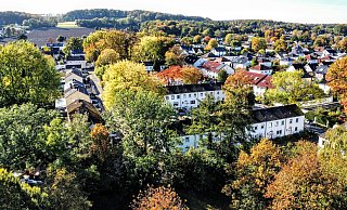 Indian Summer südlich der Detmolder Straße: Die Bäume an der Herderstraße sollen mindestens 20 Jahre durch eine Ordnungsbehördliche Verordnung geschützt werden. Foto: Eike J. Horstmann - Eike J. Horstmann