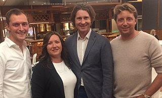 Die Initiatoren Sebastian Kreyer (v. l.), Natalie Görzen, André Barloi, Kevin Kreyer stellten Interessierten das besondere Konzept ihrer Energiebündelschule vor. - Sabine Kubendorff