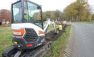 Es wird gebaggert: In Stemwede hat derzeit der Breitband-Ausbau begonnen. Die Umsetzung des Masterplans des Landkreises soll bis 2023 dauern. - Joern Spreen-Ledebur