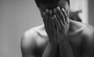 Der Mann zog sich aus und randalierte dann. - Pixabay