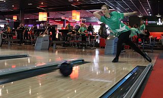 Thalia Hönig spielt für das deutsche Gehörlosen-Bowling-Nationalteam. Bei den Teammeisterschaften im "Red Bowl" war sie die beste Spielerin unter den Damen. - Shannon-Lee Bendig