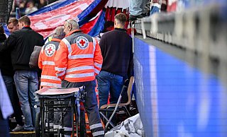 Der Heidenheimer Sieg gegen den FC Augsburg wurde von einem medizinischen Notfall überschattet. - Harry Langer/dpa