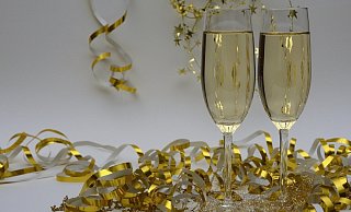 Silvester wird dieses Jahr wohl im kleinen Kreis stattfinden. - (Symbolbild): Pixabay