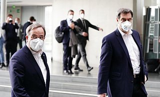 Markus Söder (r., CSU) und Armin Laschet (CDU) wollen Kanzler werden. - picture alliance/dpa