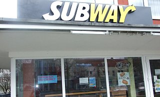 Das jetzige Subway an der Breslauer Straße wird nicht eröffnet. Aber das Fast-Food-Unternehmen ist auf der Suche nach einem neuen Standort in Espelkamp. - Karsten Schulz