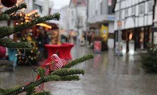 Leise rieselt der... Regen. Ob so der Weihnachtsmorgen aussehen darf? Auf der Suche nach Antworten. - Torben Stallmann