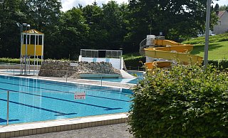 Das Freizeitbad an der Brunnenstraße in Bad Driburg bietet viel Abwechslung. - Stadt Bad Driburg