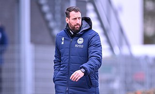 Trainer Mitch Kniat und der DSC Arminia stehen am Samstag gegen Aue unter enormem Erfolgsdruck. - Teresa Kroeger