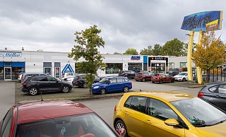 Das Heide-Center in der Paderborner Stadtheide beherbergt unter anderem einen Aldi und Rewe. - Niklas Tüns