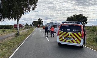 Im Einsatz war nach dem Unfall auf der Wagenfelder Straße in Wagenfeld (Landkreis Diepholz) neben einem Rettungshubschrauber auch der Rettungsdienst des Kreises Minden-Lübbecke.?Foto: Feuerwehr Wagenfeld/Martin Fuchs - Feuerwehr Wagenfeld/Martin Fuchs