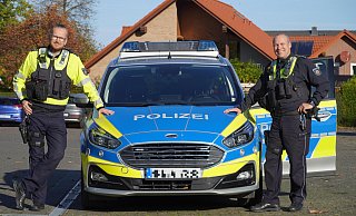 Wolfgang Kubat (l.) und Christian Callies sind die Polizeibezirksbeamten für Borchen und Wewer. - Felix Schwien