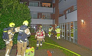 Rauchmelder hatten auf die Verrauchung in einer Wohnung im zweiten Obergeschoss des Riemekehofes an der Pontanusstraße reagiert. - Ralph Meyer