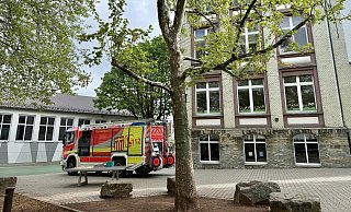 Rauchende Waffeln lösten den Feuerwehreinsatz an der Paderborner Karlschule aus. - Ralph Meyer