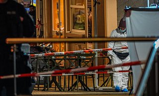 Die Spurensicherung sicherte Anfang des Jahres Beweismittel in der Bielefelder Innenstadt. Kurz zuvor war hier der Ex-Boxer Besar Nimani auf offener Straße erschossen worden. Sein Tod sorgte für enormes Aufsehen. - Paul Brinkmann