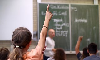 Der Anteil ausländischer Schüler in NRW-Klassen steigt. - picture alliance / Daniel Karmann/dpa