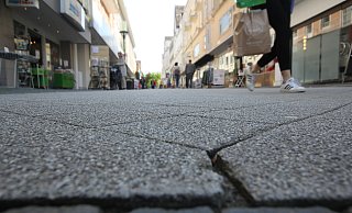 Die untere Klosterstraße ist noch mit dem alten grauen Pflaster gepflastert. - Ulf Hanke