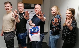 „Auch du hast eine Stimme": Dominik Engelmann, Lukas Seelig, Peter Lauschus, Josefa Reineke und Katrin Schuchardt (v.l.) von der BDKJ-Arbeitsgruppe laden alle Kinder- und Jugendlichen ein. - BDKJ