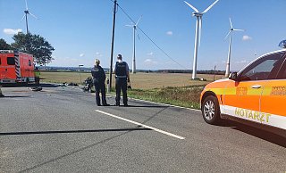 Bei einem Unfall auf der Straße "Im Sudahl" (K 1) erlitt eine Motorradfahrerin schwere Verletzungen. - Feuerwehr Paderborn