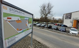 Störmer Küchen aus Rödinghausen beschäftigt etwa 180 Mitarbeiter. Nun sorgt ein Brief, der vom Betriebsratsvorsitzenden unterschrieben sein soll, für Aufregung. - Florian Weyand