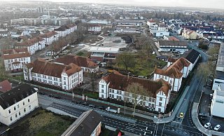 Auf dem Alanbrooke-Gelände gehen die Arbeiten voran. Die Entwürfe von vier Planungsbüros sind nun in der engeren Auswahl für den sozialen Wohnungsbau im neuen Stadtquartier. - Jens Reddeker