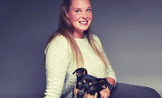 Nach langer Suche haben Sarah Wernecke und ihre Hündin Nala endlich eine neue Wohnung gefunden - mit einer Portion Vitamin B. ( - Privat
