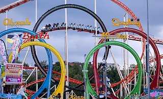 Bei Arbeiten an der legendären Olympia-Looping Achterbahn ist ein Mann gestorben. (Archivfoto) - Sven Hoppe/dpa