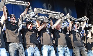 Die Bielefelder Band Shantallica hat sich eine Pokal-Hymne für den 24. Mai überlegt. - Christian Weische