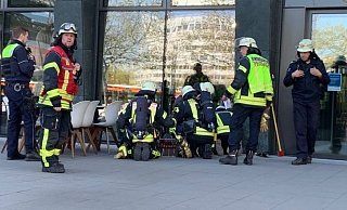 Die Feuerwehr rückte nach Waldbränden am Mittwochnachmittag auch noch in die City aus. - Barbara Franke