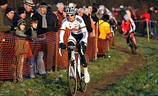 Abschluss vor heimischer Kulisse: Beim Silvester-Cross 2008 in Eickum bestritt Malte Urban im Trikot des Deutschen Meisters seinen letzten offiziellen Wettkampf. - Yvonne Gottschlich