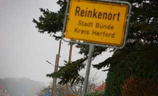 In der Siedlung Reinkenort wird die alte Straßenbeleuchtung abgebaut. - Gerald Dunkel