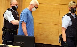 Vor dem Landgericht in Bielefeld unter Mordverdacht: Albert S. aus Pr. Oldendorf. - Wolfgang Rudolph