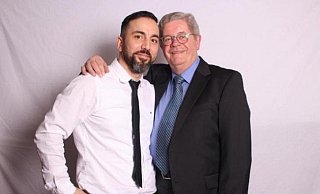 Aslan Ünal (l.) und Johannes Tegetmeier haben sich 2017 auf dem Brakeler Annentag kennengelernt. - Wunderbar Brakel