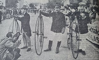 Bei Spendenaktionen in ganz Bünde würden über 23.000 DM gesammelt und "erradelt". - NW/Louisa Kohnert