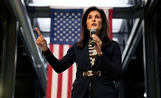 Nikki Haley bei einer Wahlkampfveranstaltung in Iowa. - Charlie Neibergall/AP/dpa