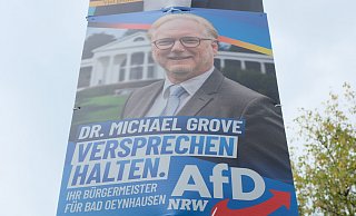 Michael Grove warb mit Doktortitel um Wählerstimmen für die AfD. Er hat angekündigt, Aufklärung in eigener Sache zu betreiben, wollte sich auf Nachfragen aber nicht äußern. - Ulf Hanke