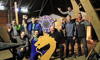 Kalli Leßmann (v. l.), René Lotzin, Ralf Lücking, Dirk Lotzin, Pascal Lotzin, Matthias Peine, Eric Hansmann, Phil Wiedeking (oben) und Hubertus Müller sind ein Teil des neuen Vereins Walhalla. - Madita Schellenberg