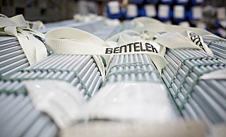 Stahlrohre von Benteler: Die zweitgrößte Sparte des Konzerns, der vor allem als Automobilzulieferer bekannt ist, beschäftigt weltweit 4.400 Mitarbeiter. Stahlrohre von Benteler: Die zweitgrößte Sparte des Konzerns, der vor allem als Automobilzulieferer bekannt ist, beschäftigt weltweit 4.400 Mitarbeiter.