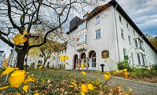 Das Gebäude des einstigen Lutherstifts an der Bielefelder Kreuzstraße: Hier sollen in bester Lage "Mikro-Wohnungen" für Azubis entstehen. - Barbara Franke