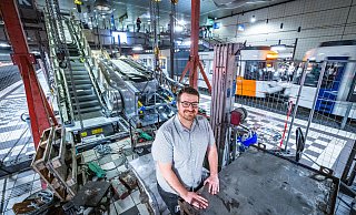 Projektleiter Marko Mikanovic, hier auf der Baustelle an der Haltestelle Hauptbahnhof, ist froh, dass alle Arbeiten im Zeitplan sind. - Sarah Jonek