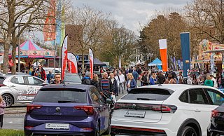 Die 60. Auflage der zweitägigen Autoschau in der City wird viele Besucher nach Espelkamp locken. - Oliver Krato Die 60. Auflage der zweitägigen Autoschau in der City wird viele Besucher nach Espelkamp locken. - Oliver Krato