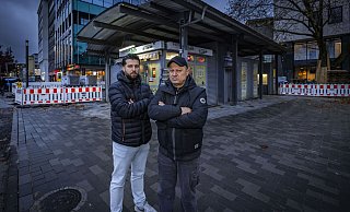 Die Familie Borto ist Pächter des Bielefelder Kesselbrink-Kiosks vor der Volksbank (Höhe Wilhelmstraße). Nun ist ihnen gekündigt worden. - Sarah Jonek