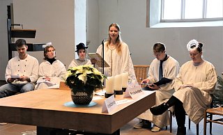 Die Engel bei ihrer Sitzung: ein Einblick in die Probenarbeit. - Simone Flörke