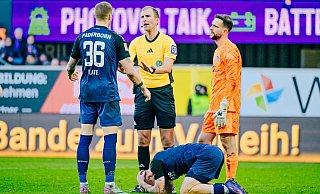 Schiedsrichter Florian Heft wurde für seine Leistung im Spiel des SC Paderborn gegen Hertha BSC scharf kritisiert. - Besim Mazhiqi