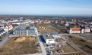 Auf der Baustelle am Alanbrooke-Quartier wird derzeit gebaut. Die Immobilienpreise im Kreis und der Stadt Paderborn stagnieren auf hohem Niveau, wie aus dem Marktbericht hervorgeht. - Niklas Tüns